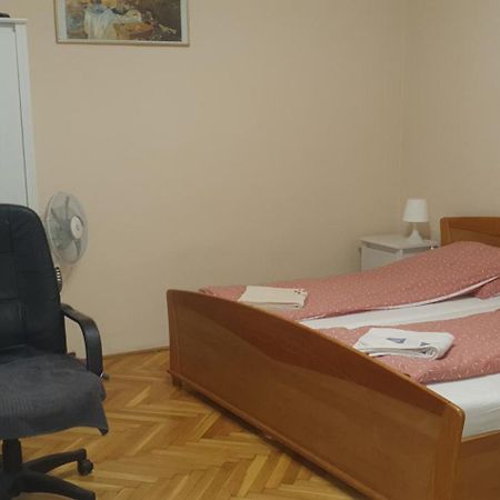 Garibaldi Apartman Apartment Budapest Exterior photo